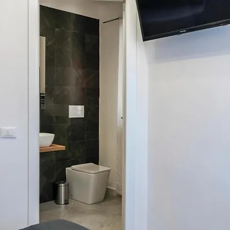Apartment Roka House *