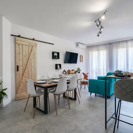 Апартаменты Roka House